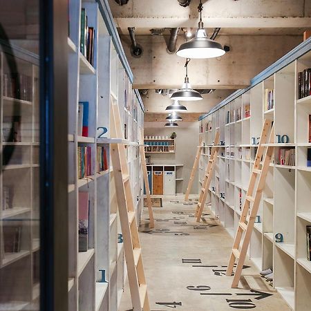 Bnbplus Niigata Book Inn Kültér fotó
